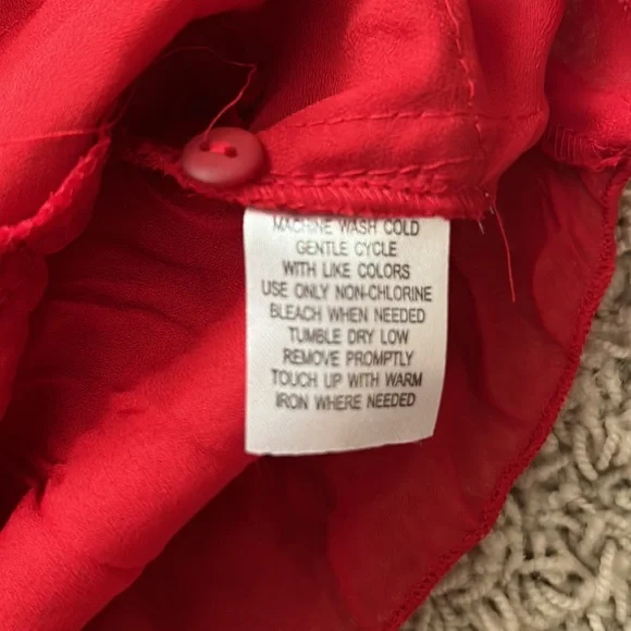 NWT⭐️Vintage ALLISON TAYLOR Ruffles and Lace Red V-Neck DressyTOP❤️Size Small - Picture 10 of 11